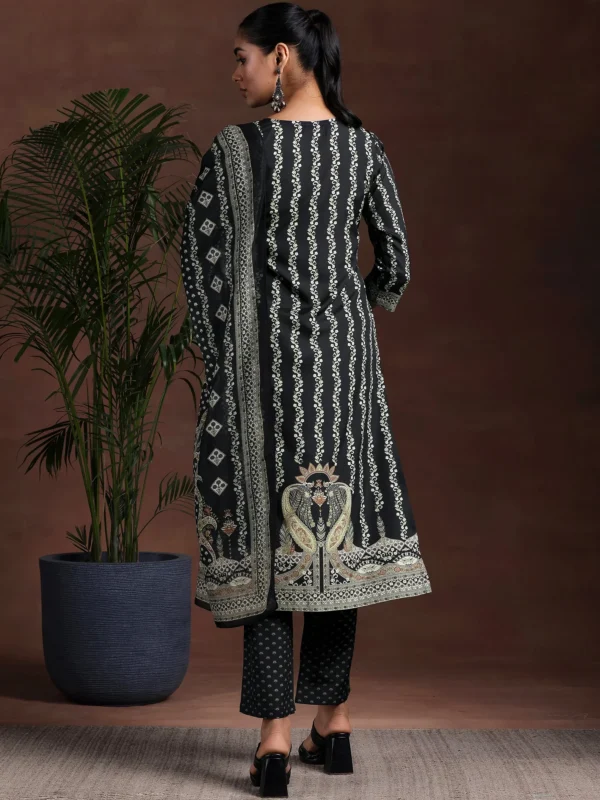 Women Black Printed Poly Crepe Straight Suit With Dupatta - Image 4