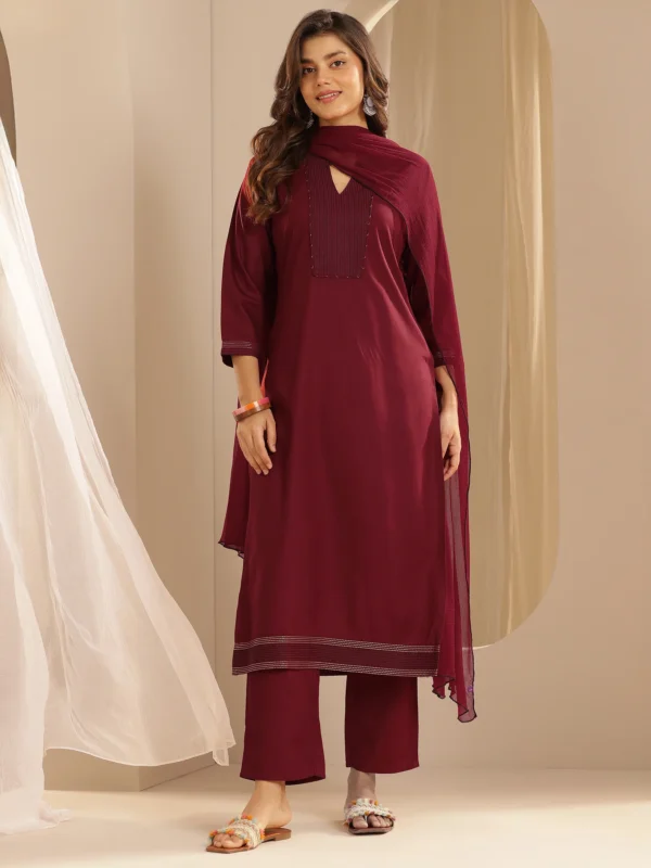 Women Maroon Yoke Design Viscose Rayon Straight Suit Set With Dupatta