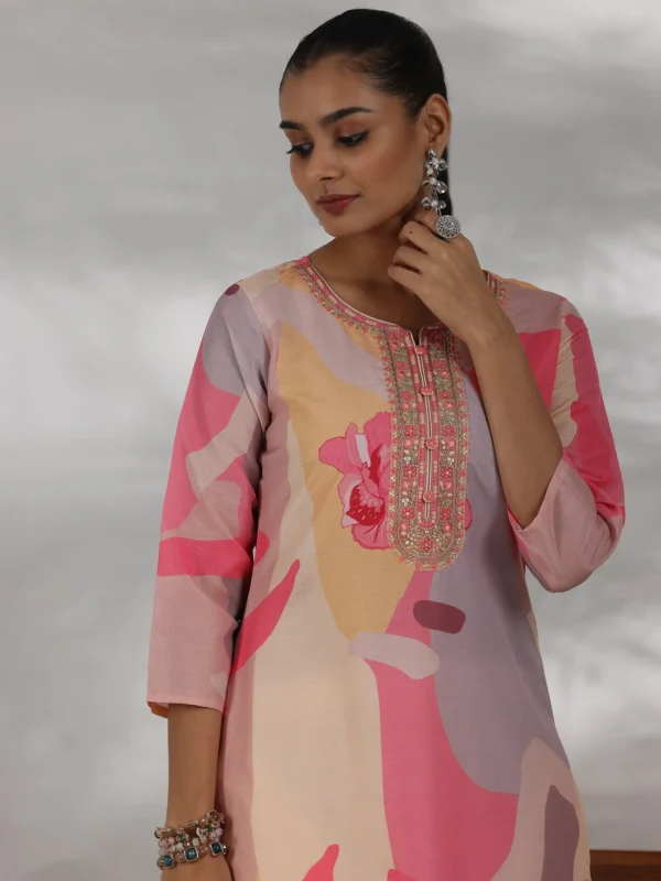 Women Cream Printed Cotton Blend Straight Suit With Dupatta - Image 3