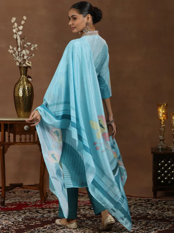 Women Turquoise Printed Cotton Blend Straight Suit With Dupatta - Image 4