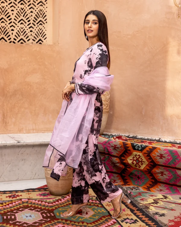 Women Mauve Pink Floral Suit Set - Image 4
