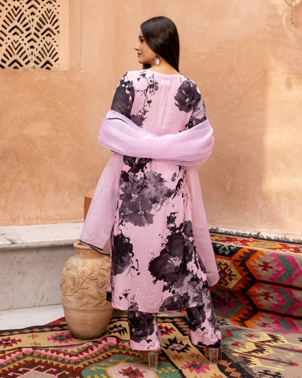 Women Mauve Pink Floral Suit Set - Image 3